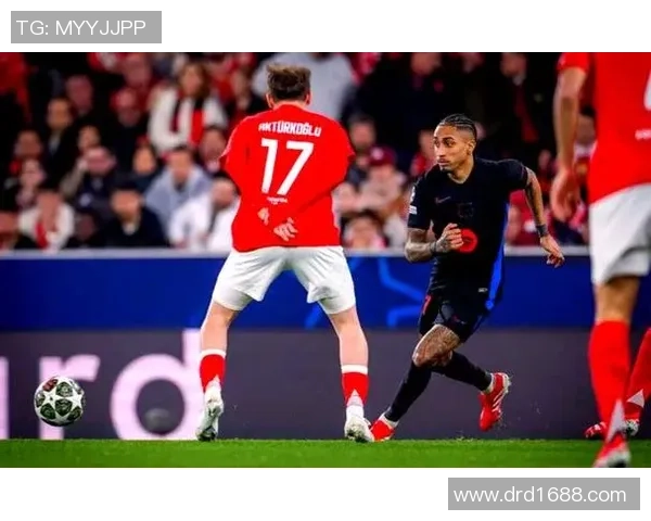 2015年欧冠四分之一决赛拜仁慕尼黑对阵巴萨的精彩对决回顾与分析 2015年欧冠四分之一决赛拜仁慕尼黑对阵巴萨的精彩对决回顾与分析